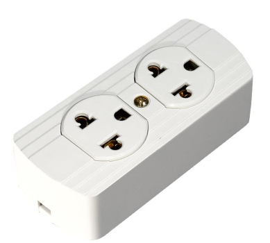 TOMACORRIENTE DOBLE UNIVERSAL CON TOMA A TIERRA