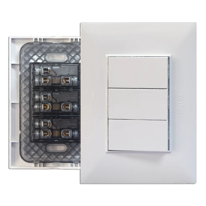 INTERRUPTOR TRIPLE CONMUTADOR 10A